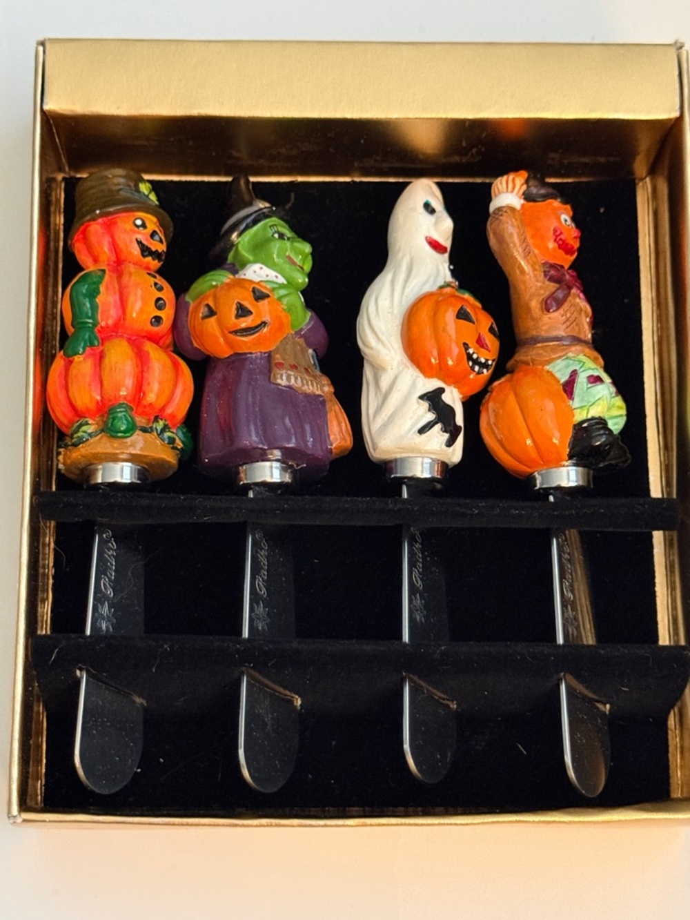 Christmas Radko Halloween Pate Knives - Picture 7 of 7